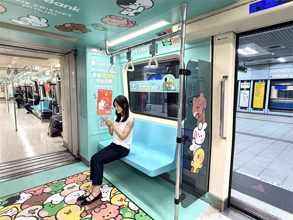 LINE FRIENDS minini首度亮相台北捷運 辦卡首刷送好禮