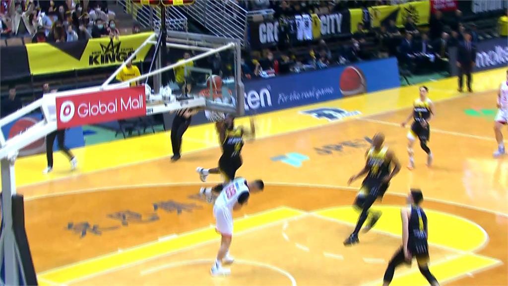 P. LEAGUE+好球榜 攻城獅李家瑞右手飛扣奪冠