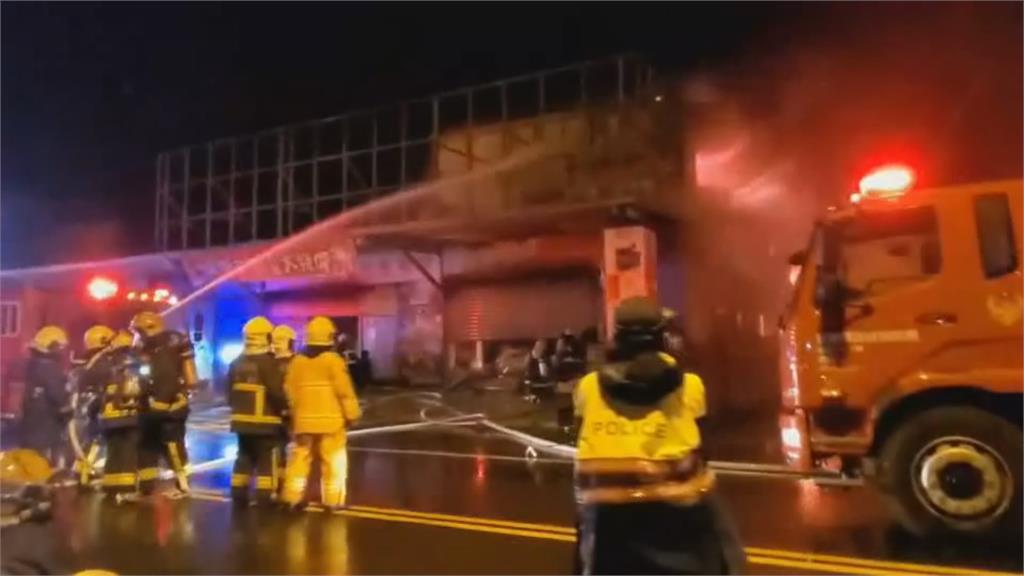 宜蘭文具倉儲凌晨大火　250坪廠房狂燒2小時付之一炬