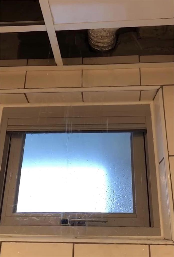 快新聞/海葵強襲「花蓮青年住宅」淹水了! 議員曝電梯變瀑布、天花板還漏水