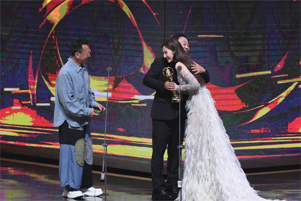 金鐘60/27年首次入圍就獲獎!《影后》曾莞婷奪女配痛哭:獻給爸爸