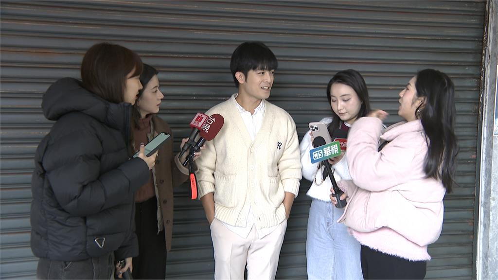 水果店外爆拉扯莽男「掀翻整桌草莓」 代價曝光!