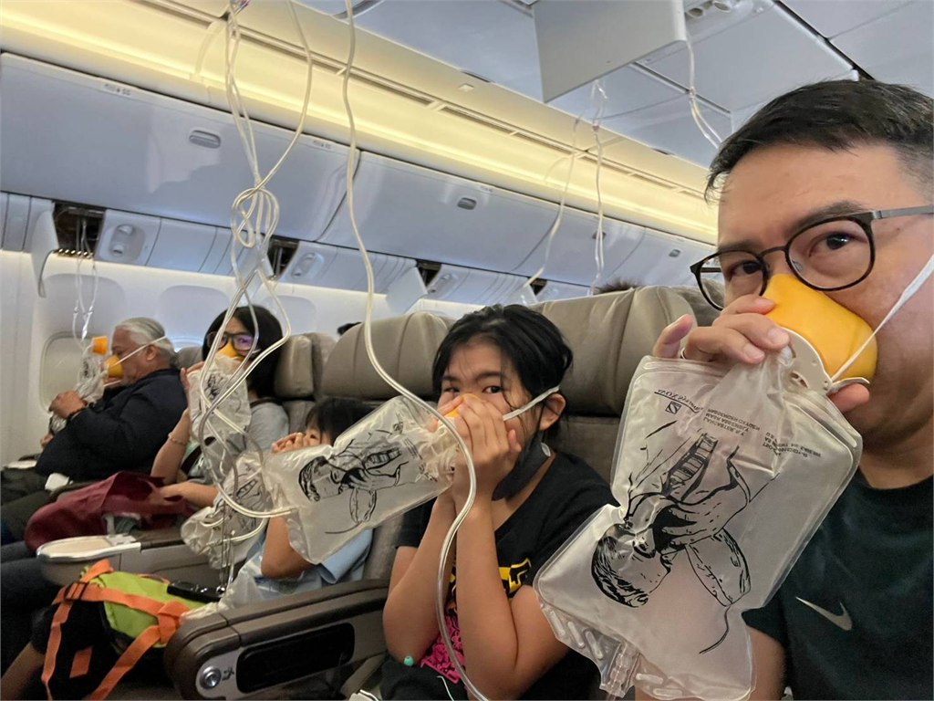 快新聞／長榮航空飛馬尼拉班機失壓急折返！　調派同機型載運旅客