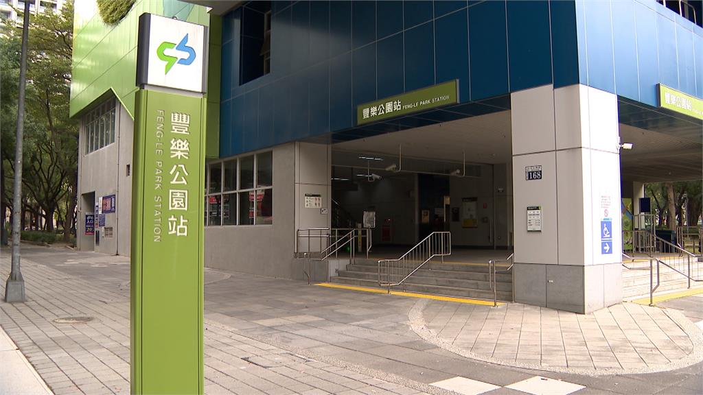 罷免藍委廢翔行動　申請人行道擺攤連署遭市府拒絕
