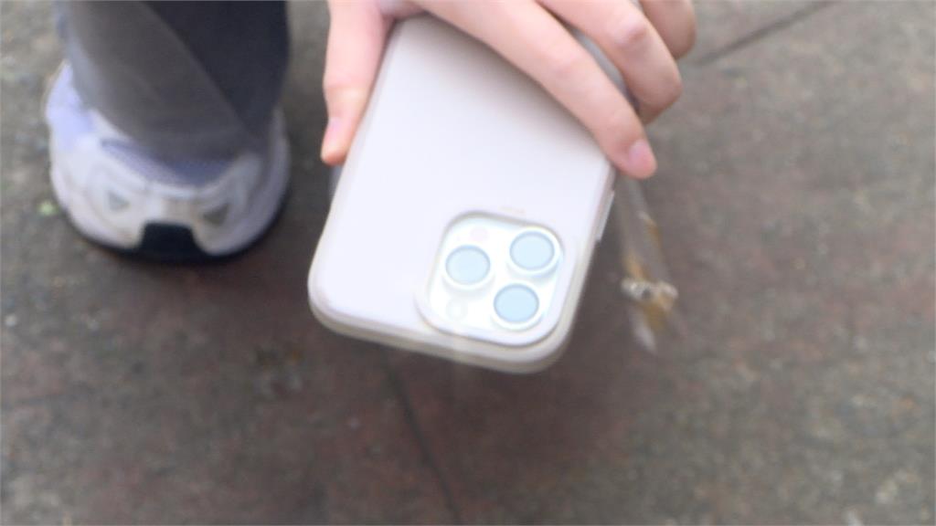 穿長裙也偷拍! 北市"攝狼"偷拍年輕媽媽裙底遭逮