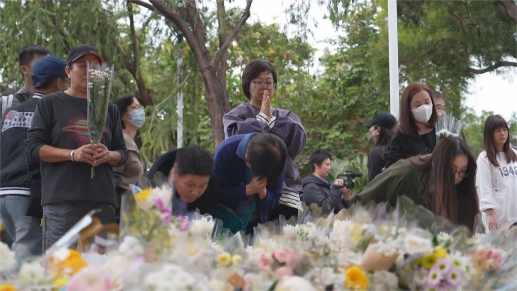 香港宏福苑大火168死 李家超隔11個月首度鞠躬致歉