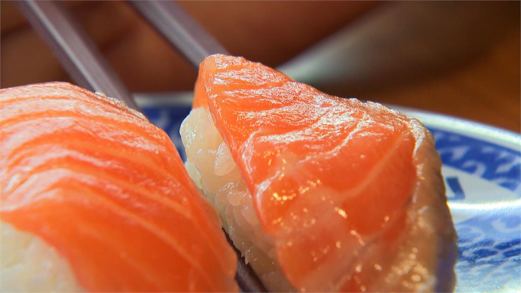 鮭魚供貨來自爭鮮？　壽司郎、藏壽司低調避談