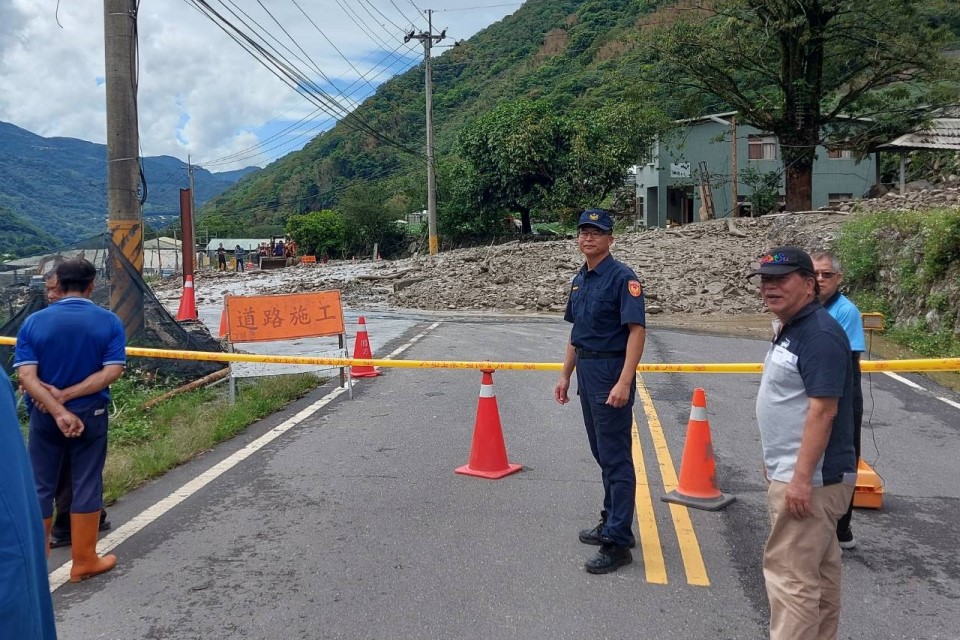 快新聞／大雨影響　嘉義阿里山公路土石坍方、南投信義鄉道路中斷