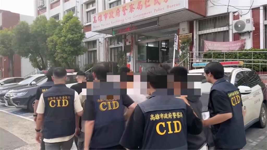 擄錯人、打錯人！　男子滿身血赤裸跳車躲進超商求救