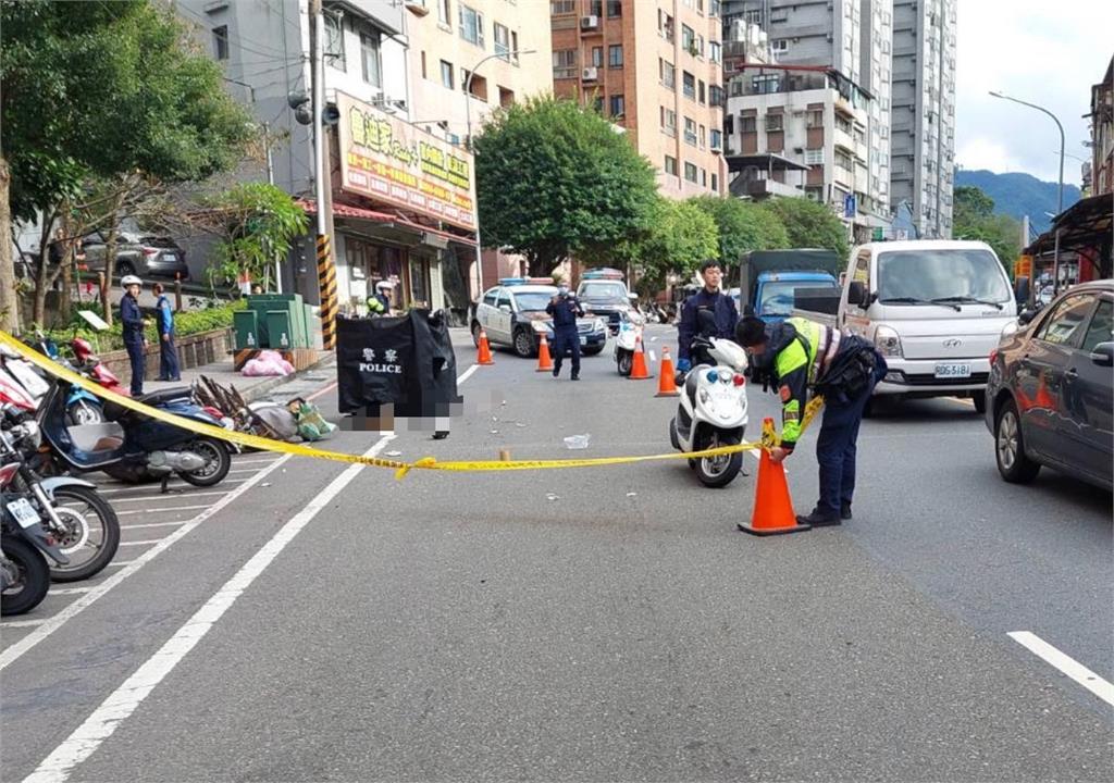 快新聞/砂石車「變換車道」撞機車還肇逃 74歲騎士遭輾過慘死