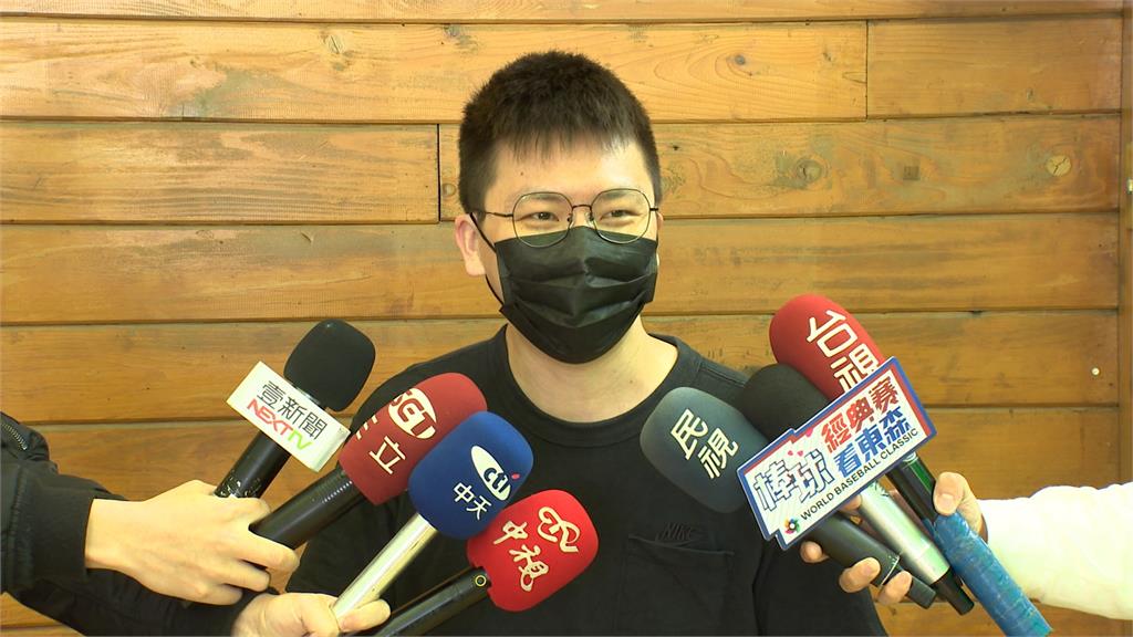 天外飛來「老鷹」搶食物 活蝦餐廳大啖美食1小時