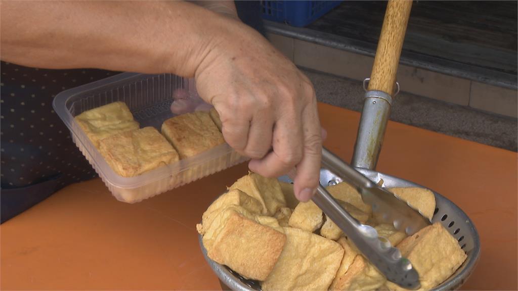 製作豆腐也要老功夫! 業者標榜「0防腐劑」吸客