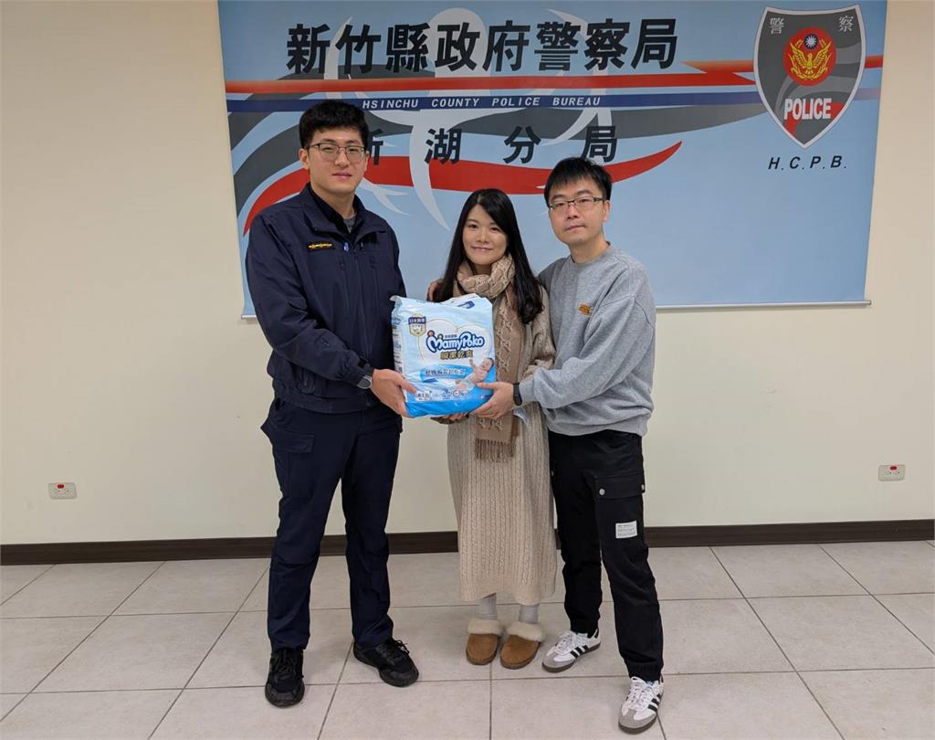 快新聞／孕婦臨盆送醫遇道路施工！員警鳴笛開道護送