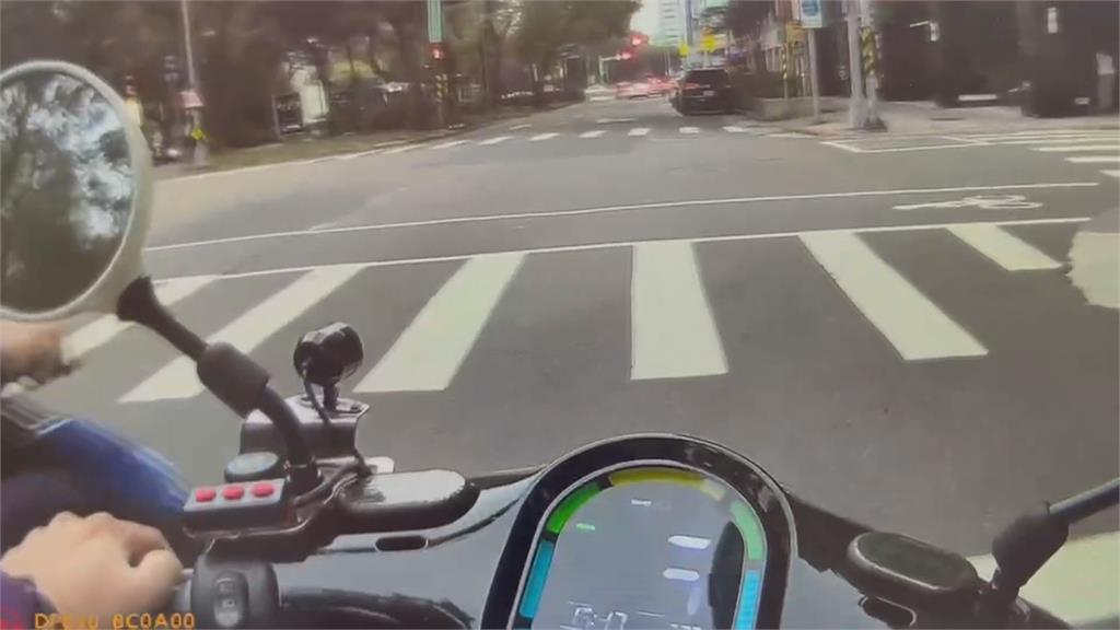無照男騎車上路還藏毒 警查獲「LABUBU毒咖啡包」