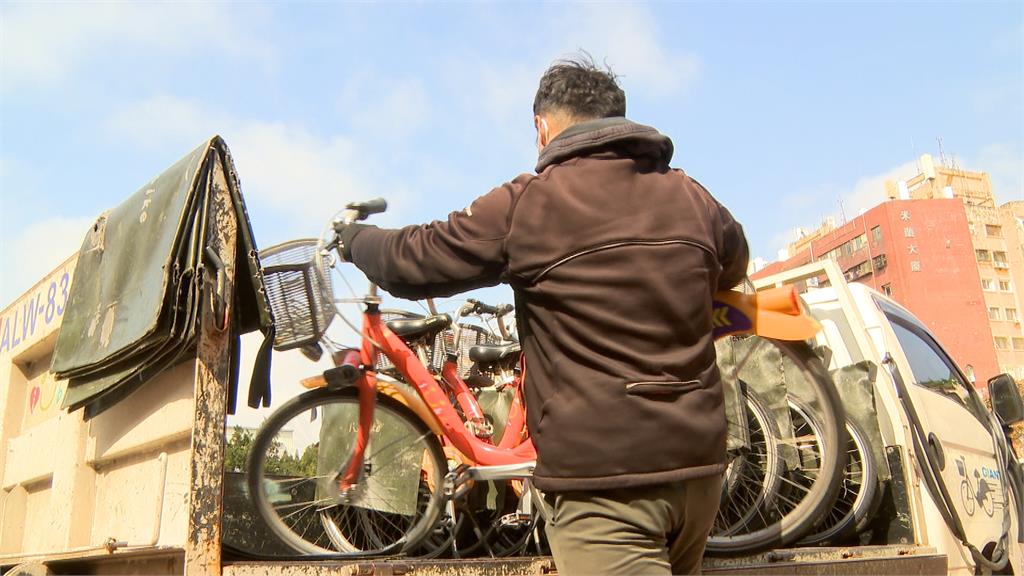 Youbike隨時有車借、有位還 調度員活用資訊補車趴趴走