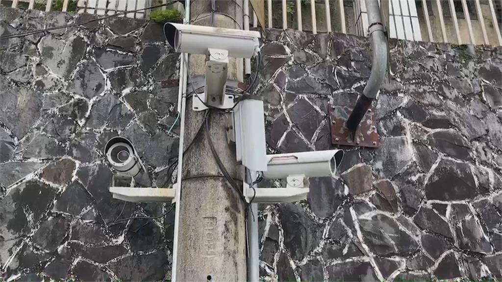 毀監視器仍難逃法網　宜蘭警破鐵皮賭場逮13人