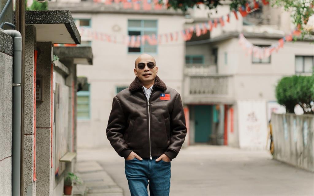 為2028暖身？韓國瑜推出個人年曆「3位數售價曝光」！他喊：親簽100張