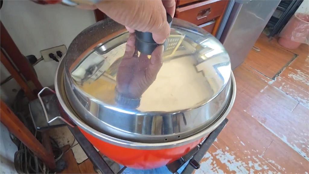 嘉義驚傳逆倫家暴!煮湯挨罵浪費電 48歲無業兒持刀砍傷母