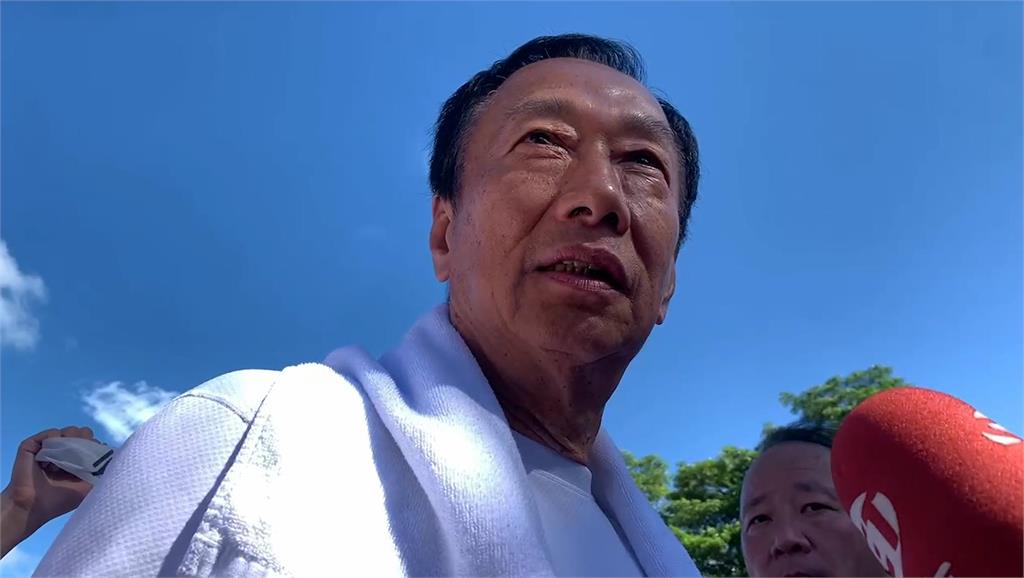 快新聞/