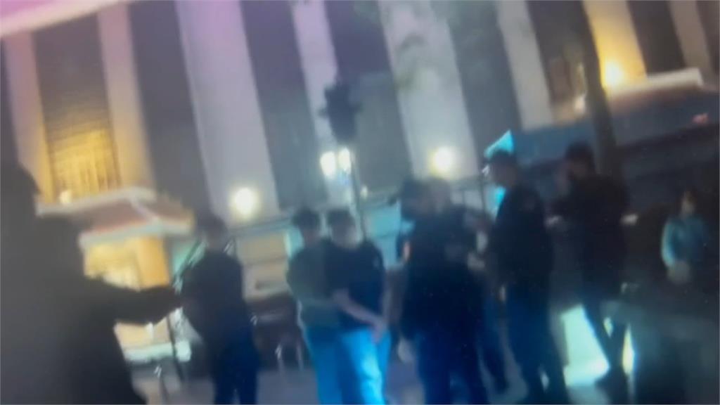 印尼籍移工台北車站外席地而坐賞月 遇同鄉搶地盤上演全武行