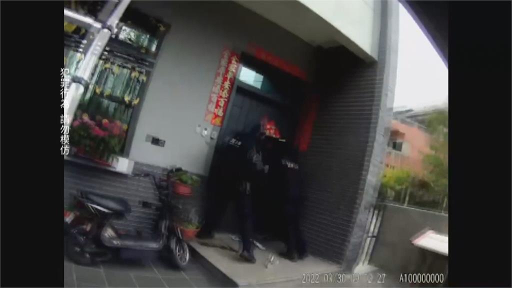 毒販想攀繩垂降落跑 霹靂小組攻堅壓制