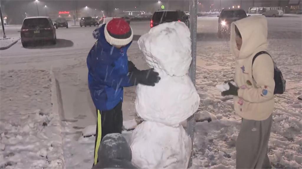 強降雪、龍捲風、洪水 美國冬季風暴接連來襲！