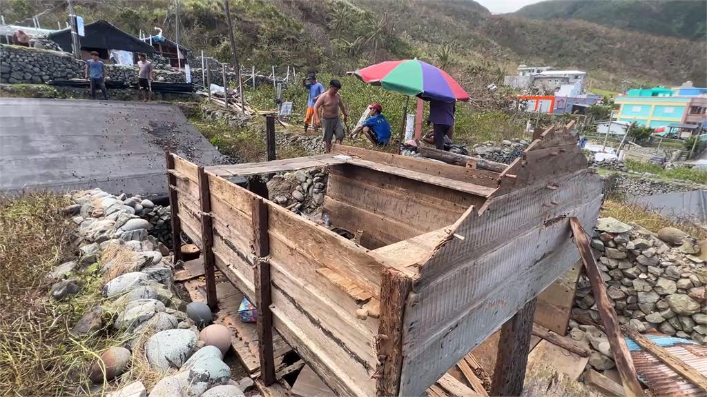 祖先生活智慧!挺過小犬颱風肆虐 蘭嶼傳統地下屋屹立不搖