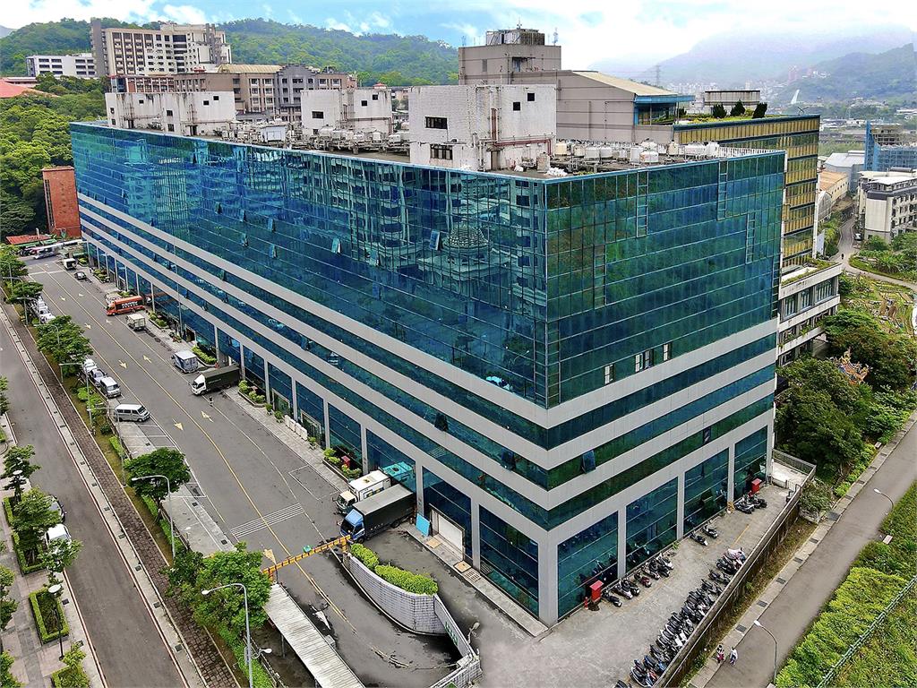 德微積極拓展AI節能晶片市場，營運穩健成長