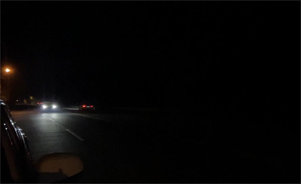 誇張!日月潭聯外道600m電纜遭竊 整排路燈「失明」