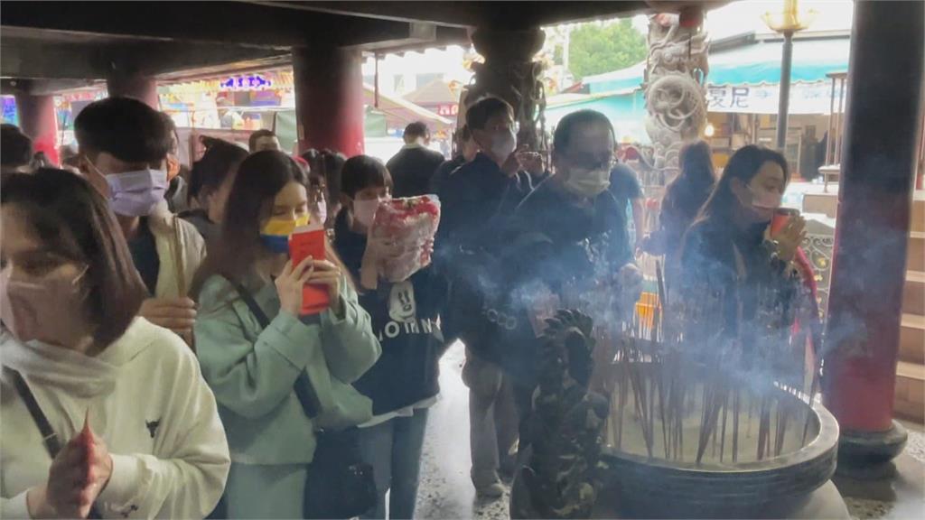 紫南宮出現郭台銘紅包　民眾驚呼：要選總統了？
