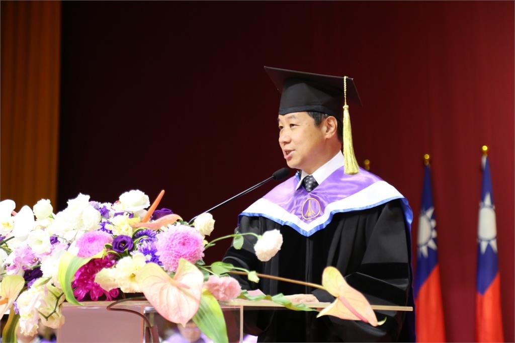 「人生抉擇 在要與不要之間!」蔡其昌赴東海大學