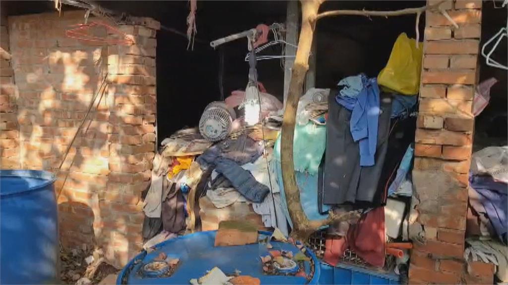 苗栗男窩廢棄豬舍 無水電過「原始人生活」