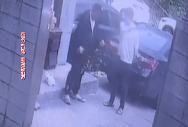 新竹社區「偷拆包裹」引口角 等警過程雙方突互毆相互提告