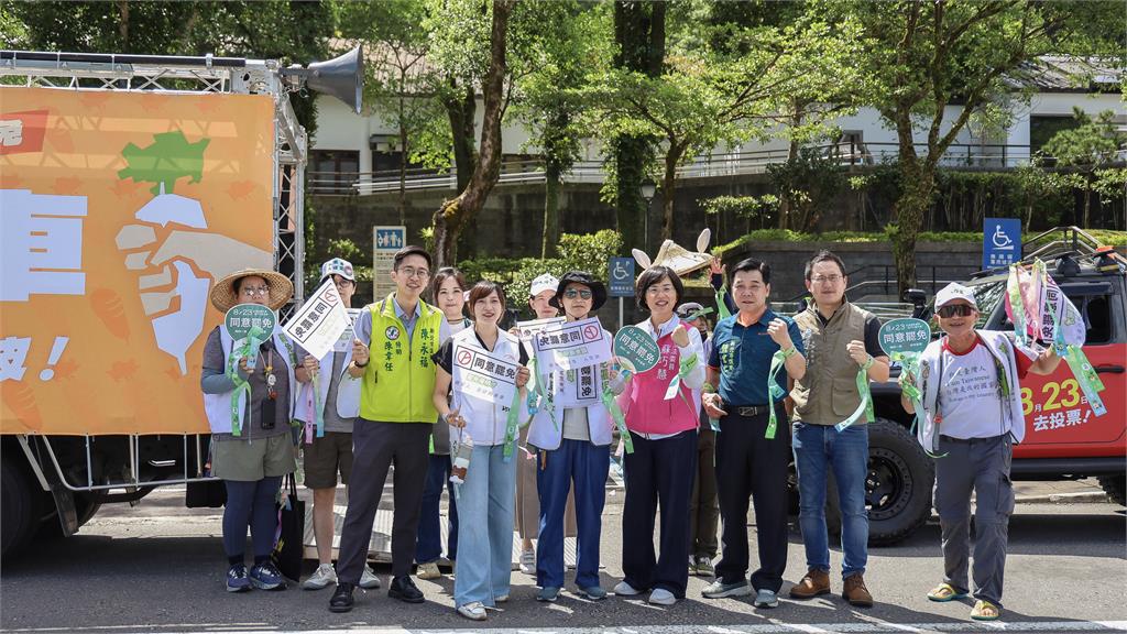 快新聞／大新店車掃宣傳罷免羅明才　蘇巧慧：將守護民主聲音傳入家戶