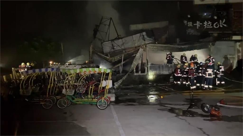 八里腳踏車出租店深夜大火　200台腳踏車燒到剩骨架