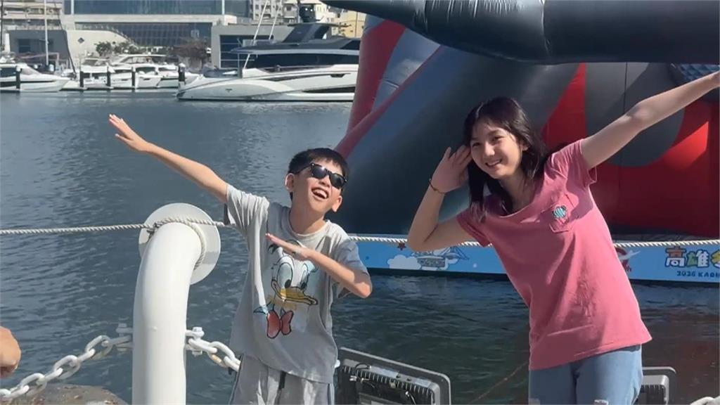 超人力霸王超夯！　高雄冬日遊樂園除夕休園人潮仍多