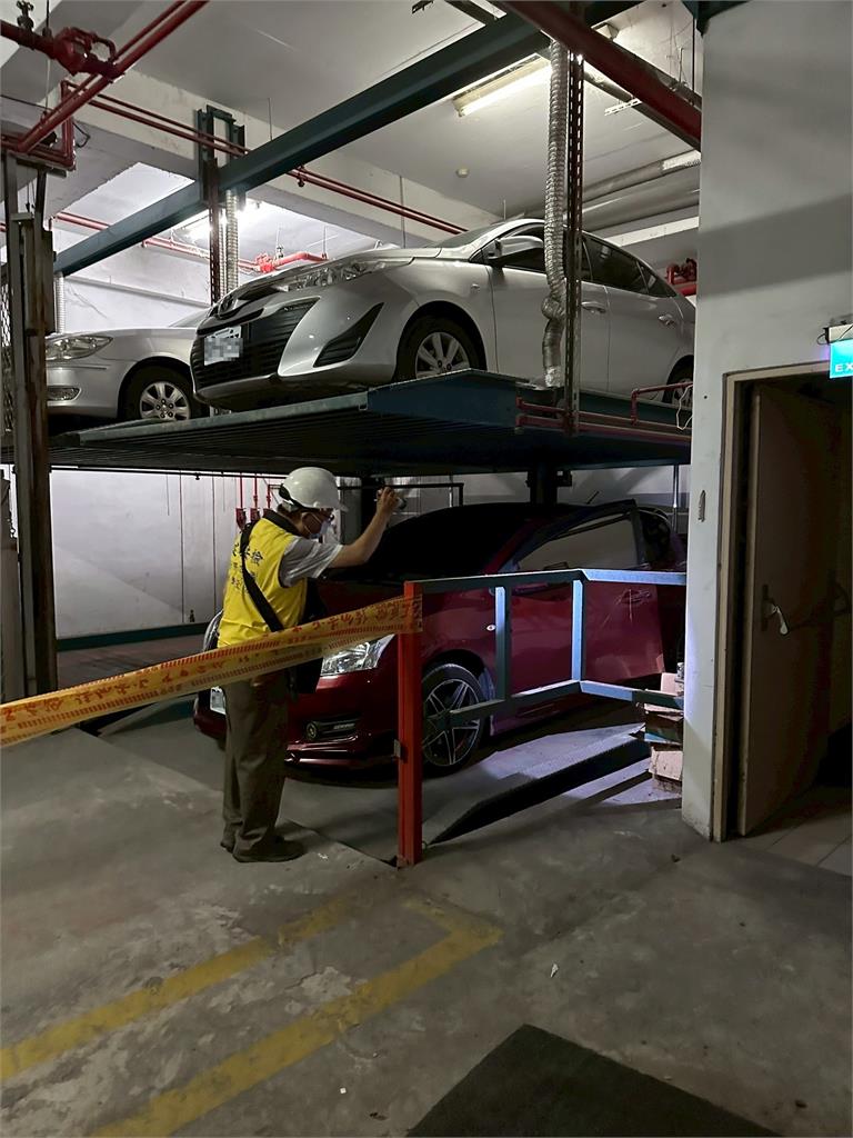 台中父子摔機械車位下層嬰送醫不治　疑誤觸車主被送辦！再揭停車場「這件事」