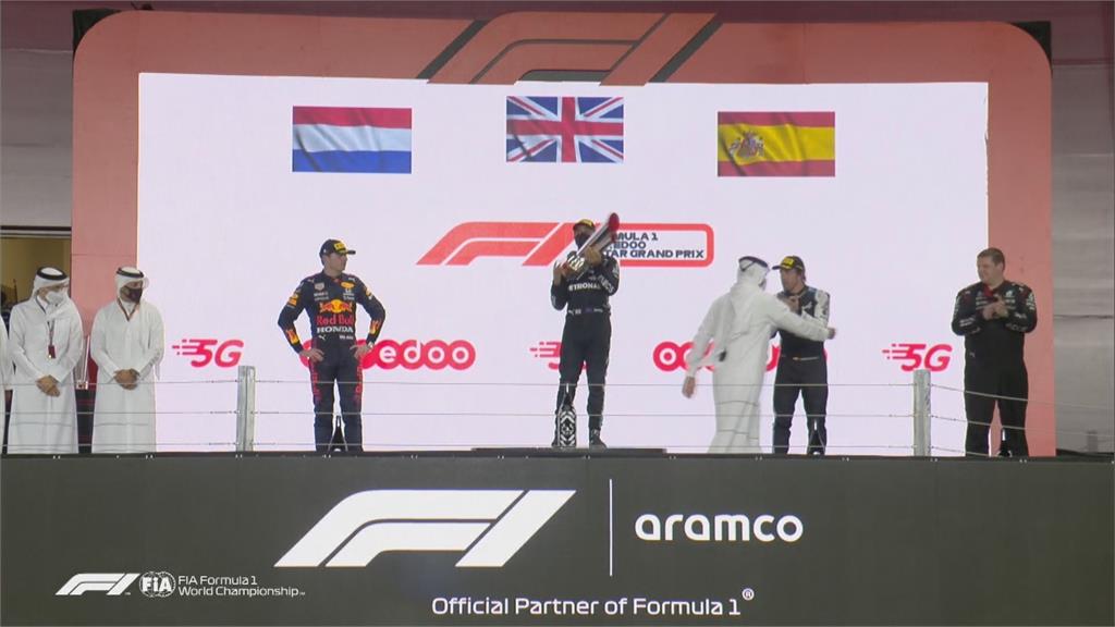 F1卡達大獎賽　賓士漢米爾頓連兩站封王