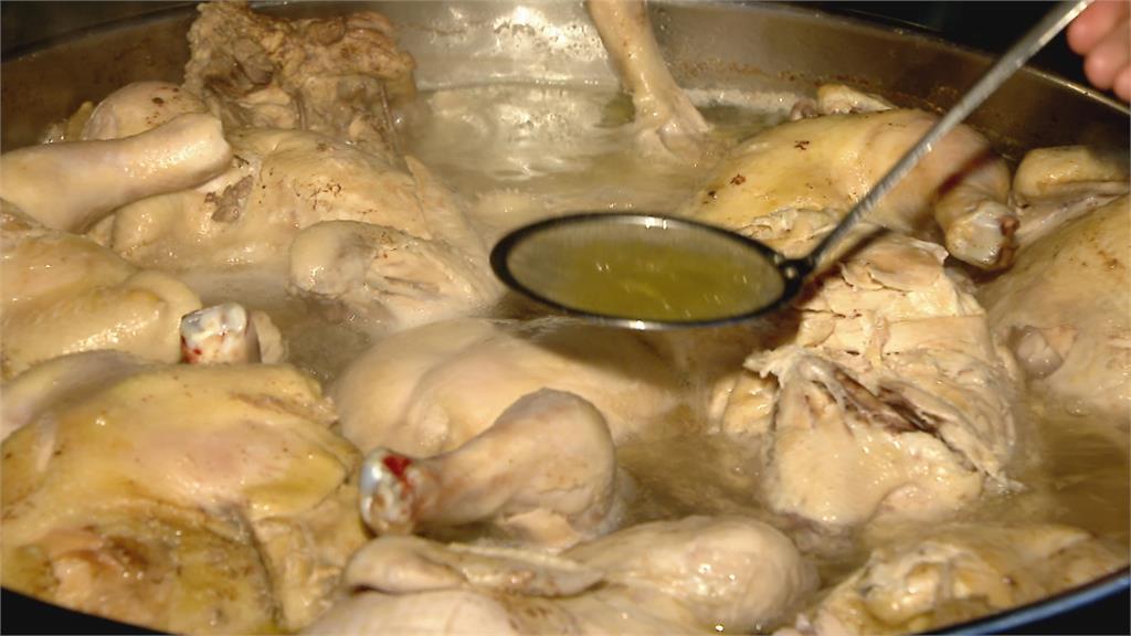 雞湯+甜菜根汁、豚骨+死神辣椒　日式拉麵大玩創意！
