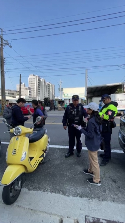曾玟學控「報案騷擾志工」 邱鎮軍陣營:依法辦理即可