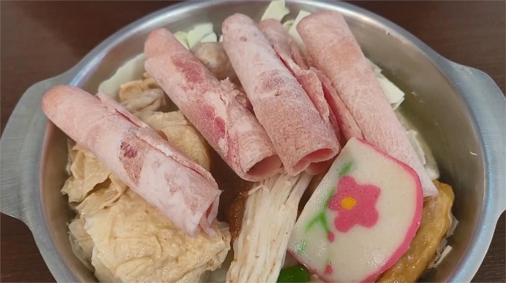 科技與狠活？　豬肉片久煮仍粉嫩　　　網友嚇到PO網　攤商：冷凍肉