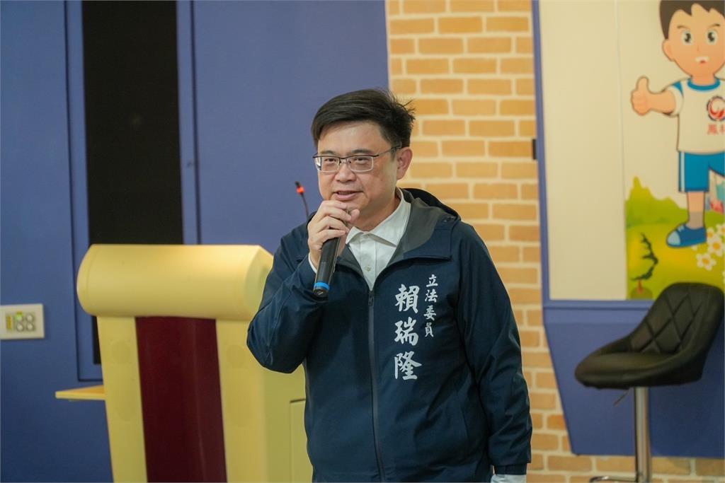快新聞/翁曉玲堅刪「吳斯懷條款」藍委都狂閃 賴瑞隆:自取其辱讓人看不起
