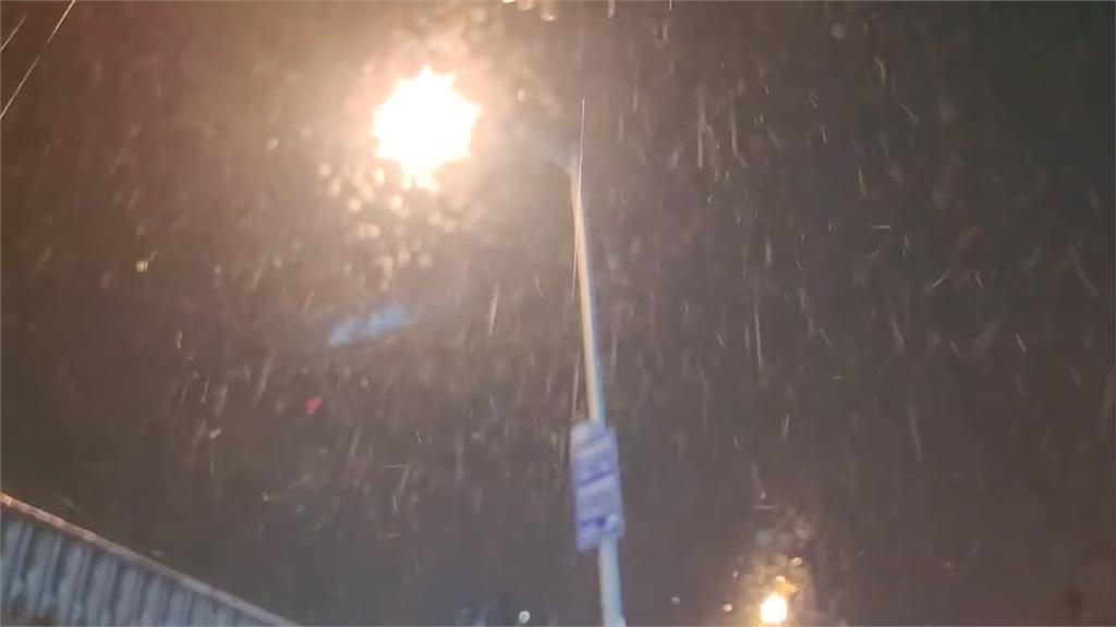 中國暴雨「白天變黑夜」災情慘 北京1景象如末日降臨