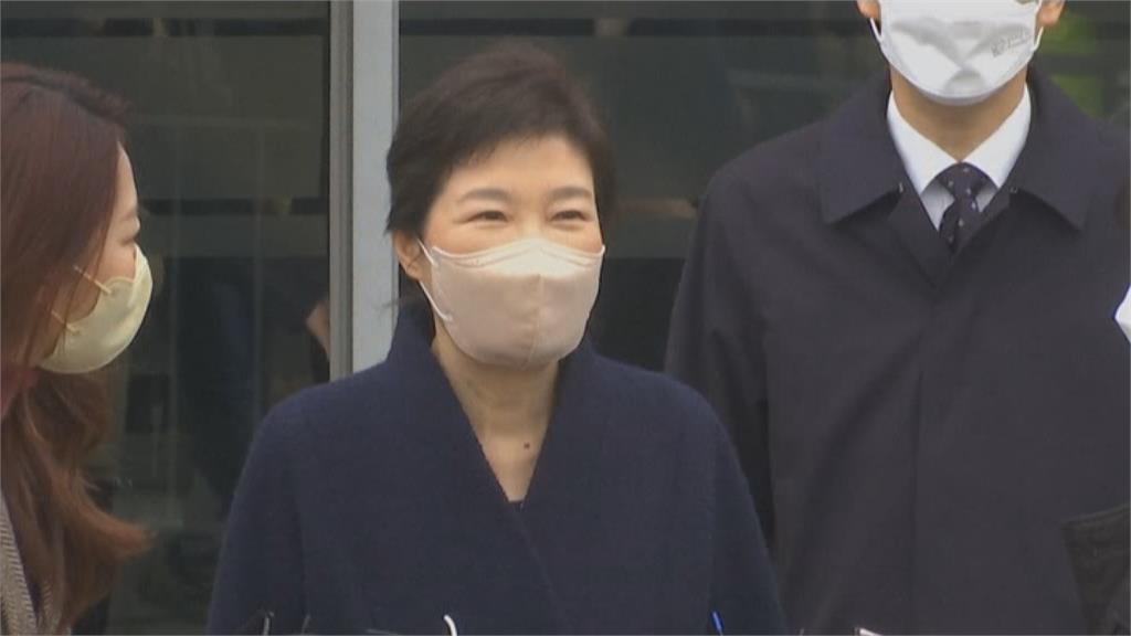 尹錫悅朴槿惠任內被彈劾下台 盧武鉉彈劾案被駁回做滿任期