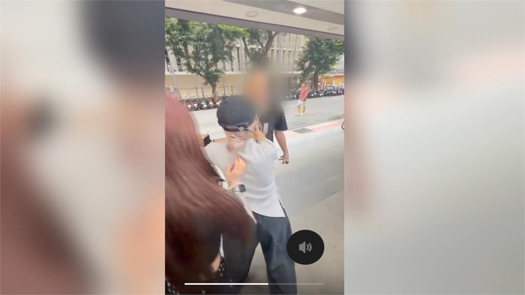 西門町理髮店遇老外「鬧場」　女店員持棍棒驅離　雙方爆衝突