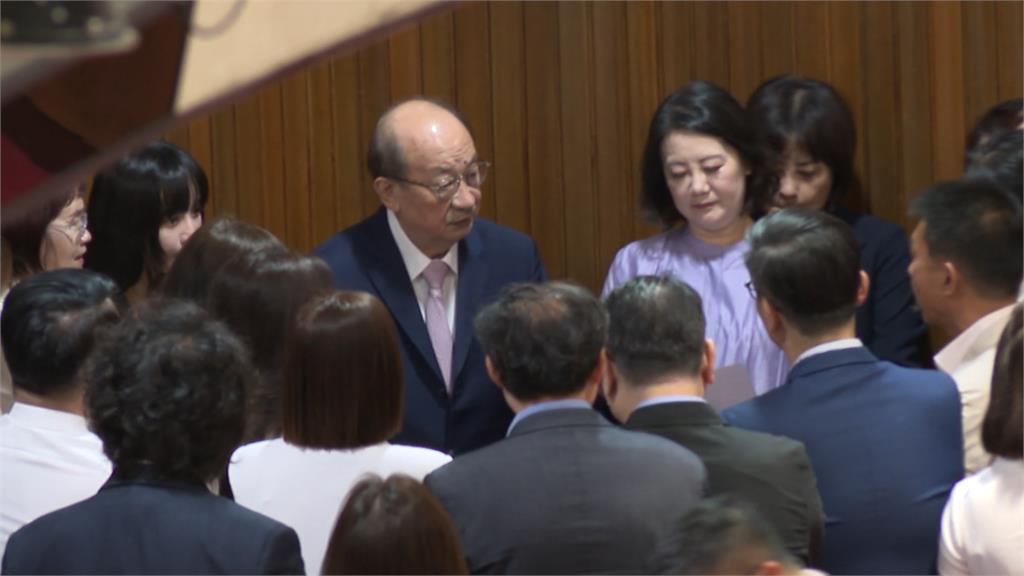 黨內連署"逼宮柯建銘"太刻薄? 王世堅:是他應得的懲罰