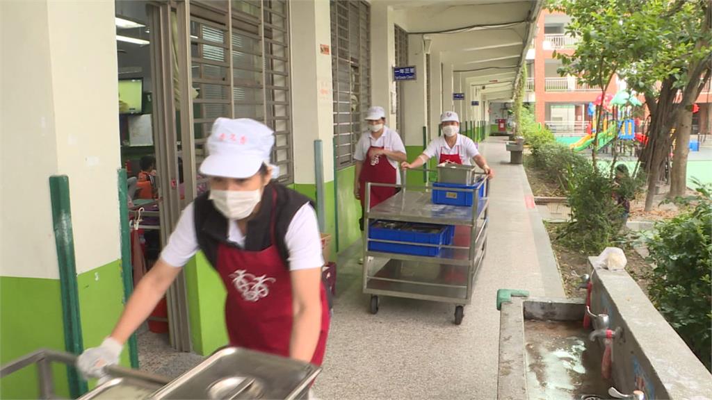 蔣萬安宣布國中小營養午餐免費　議員怒批為明年選舉「先斬後奏」