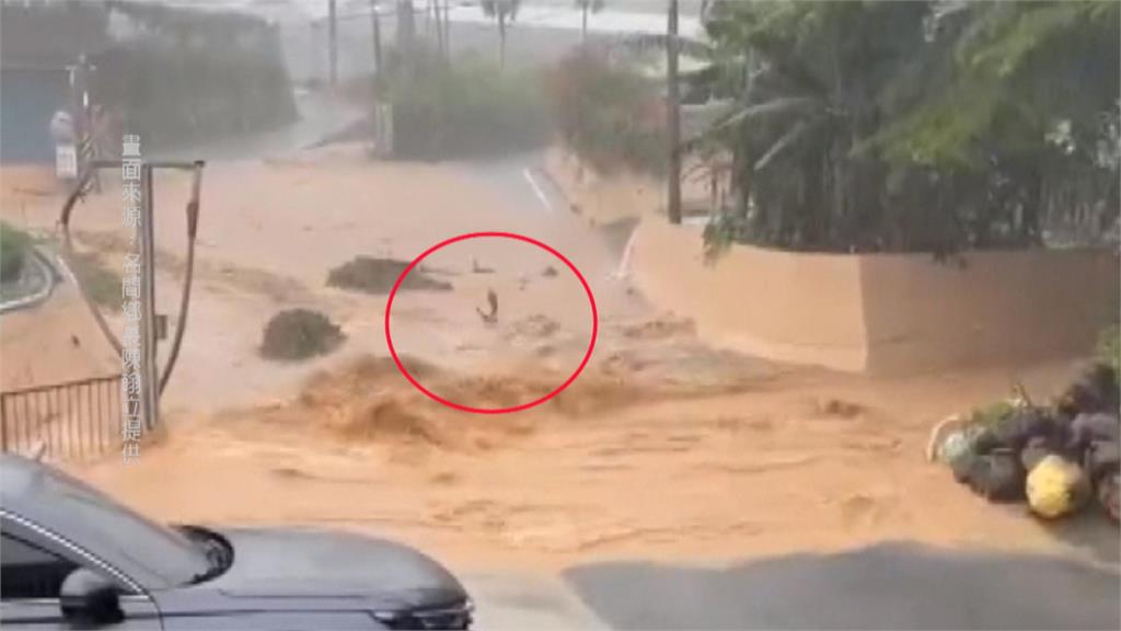 雨彈狂炸南投名間、竹山 連紫南宮也淹水了!