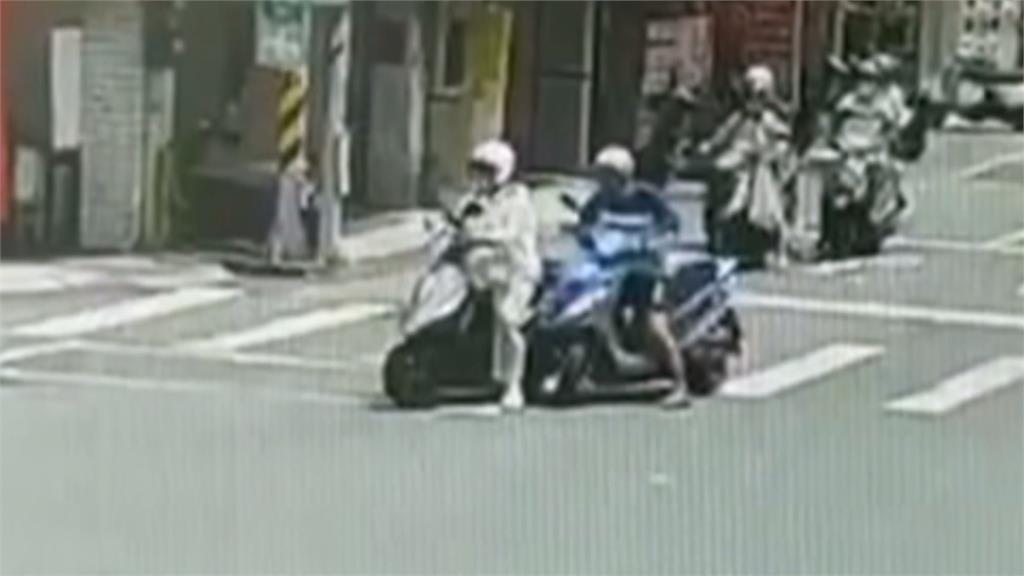 假裝問路伸狼爪! 嘉義65歲男2小時性騷5人遭羈押