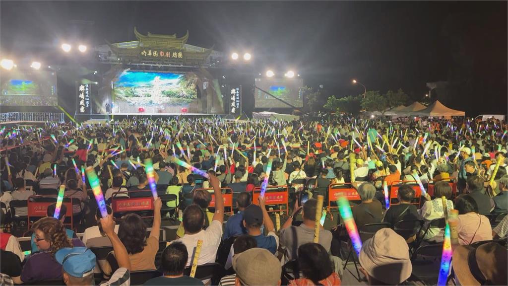 融合火舞超震撼! 明華園大戲「瑯嶠風雲」開演 狂吸3萬觀眾